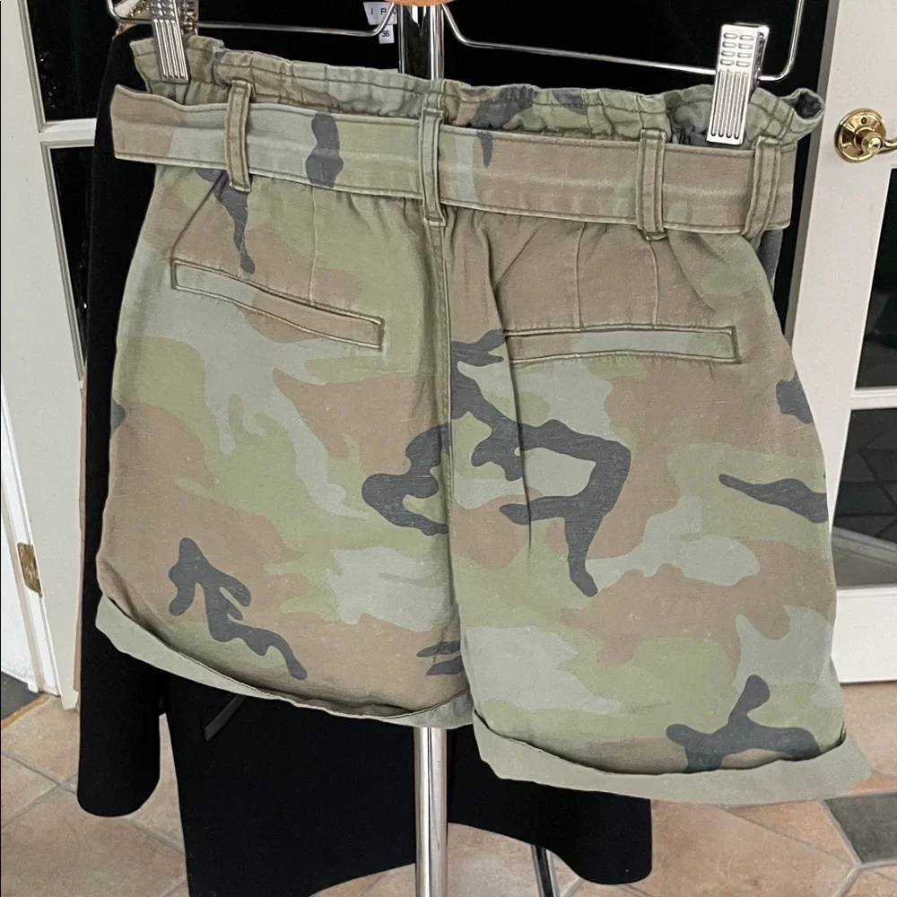 Sanctuary Green Camouflage Women's Cargo Shorts NwOT - Picture 6 of 6
